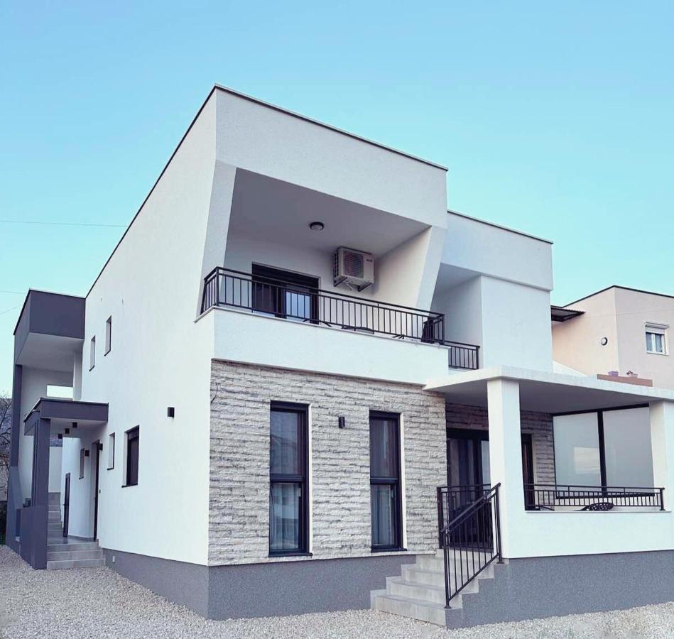 Danin Apartmani Bar Exterior foto